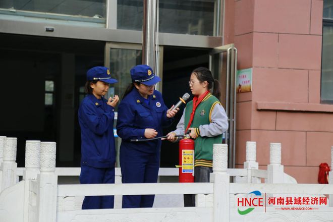 商丘市梁園區(qū)前進(jìn)小學(xué)舉行2024年全國消防宣傳月啟動(dòng)儀式(圖2)
