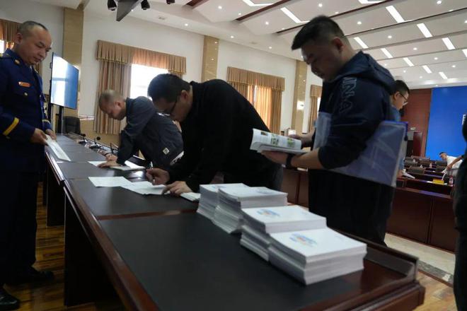 119消防宣傳月系列報(bào)道（二）丨自貢支隊(duì)開(kāi)展2024年度醫(yī)療系統(tǒng)消防安全約談培訓(xùn)會(huì)(圖4)